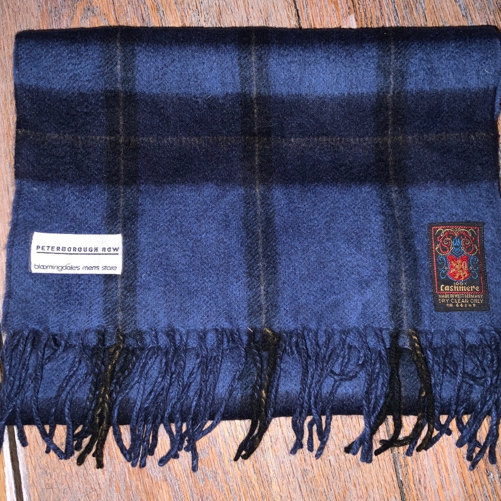 PETERBOROUGH ROW 100% cashmere blue plaid scarf/11.5”x 51”